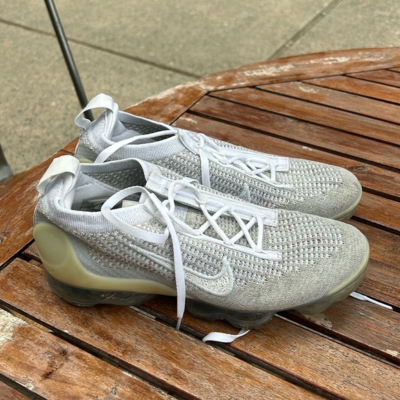 Nike Shoes - Nike Vapormax